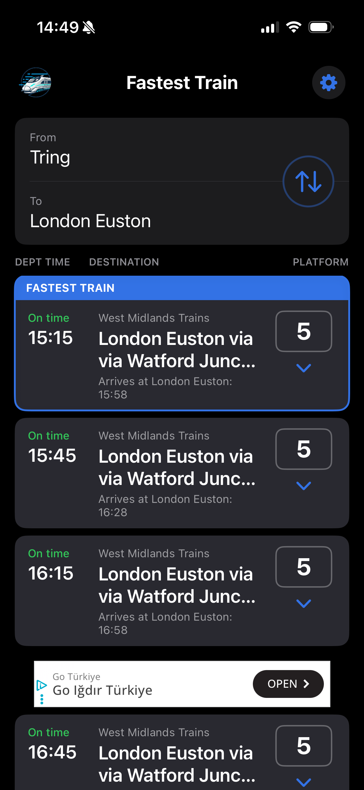 Live National Rail departures board with real-time train status and delays